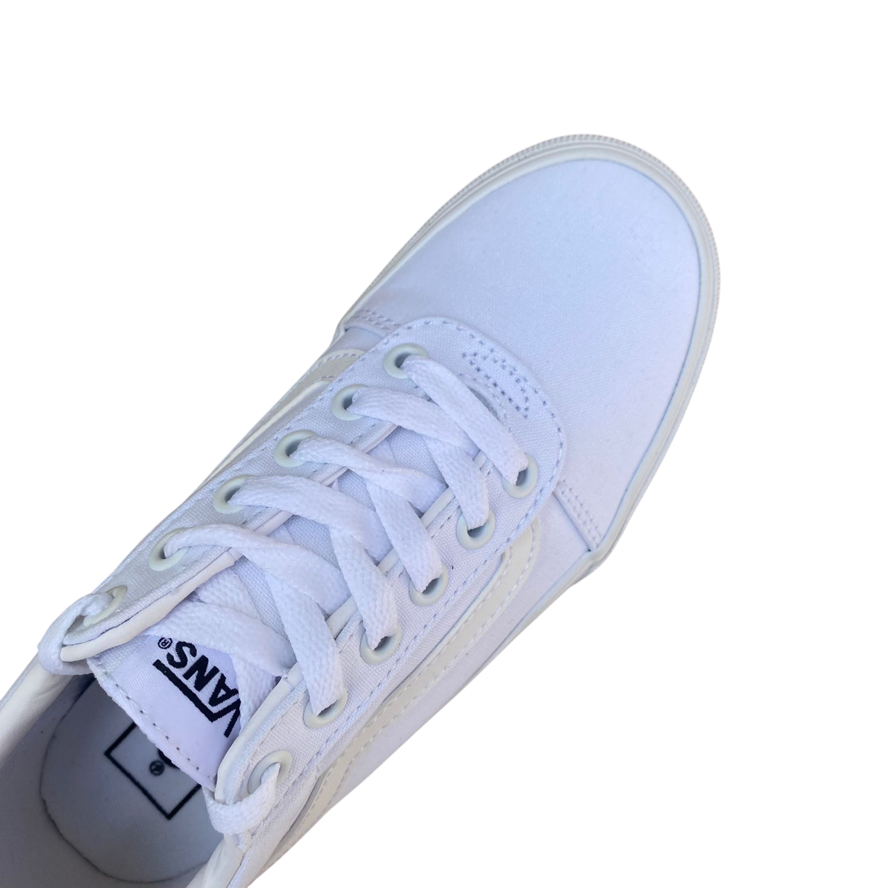 Sneakers Vans Ward Platform bianche in canvas con suola rialzata, modello VN0A3TLC0RG1 per donna