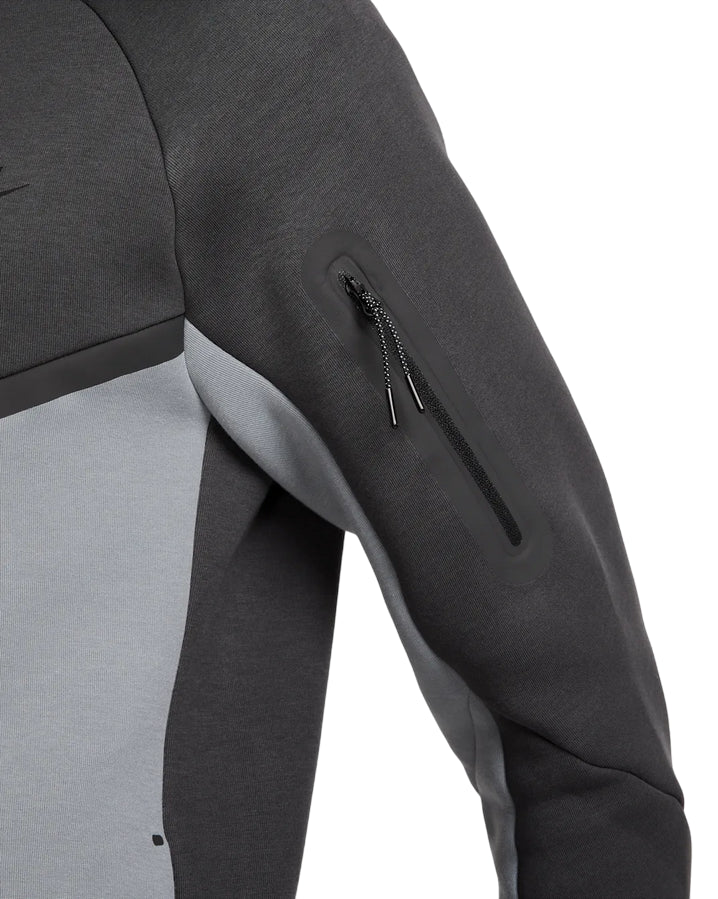 Nike Tech Giacca Uomo Windrunner HV0949-061 grigio