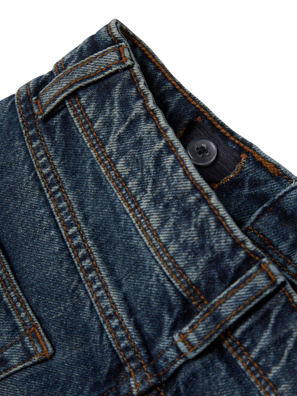 Dettaglio frontale jeans junior Name It con tasche anteriori e chiusura gancio-cerniera