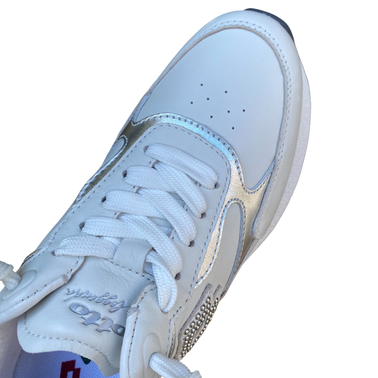 Lotto Leggenda – Scarpa Sneakers Donna Tokyo Aoyama Studs Bianco-Argento 223171-1VQ | Icona Urban, Pelle Premium, Comfort e Dettagli Preziosi