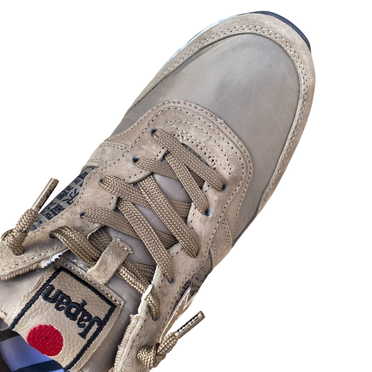 Lotto Leggenda – Scarpa Sneakers Uomo Tokyo Ginza Ripstop 223152 DRH Nocciola | Stile Urbano, Resistenza e Comfort Made in Italy - punta