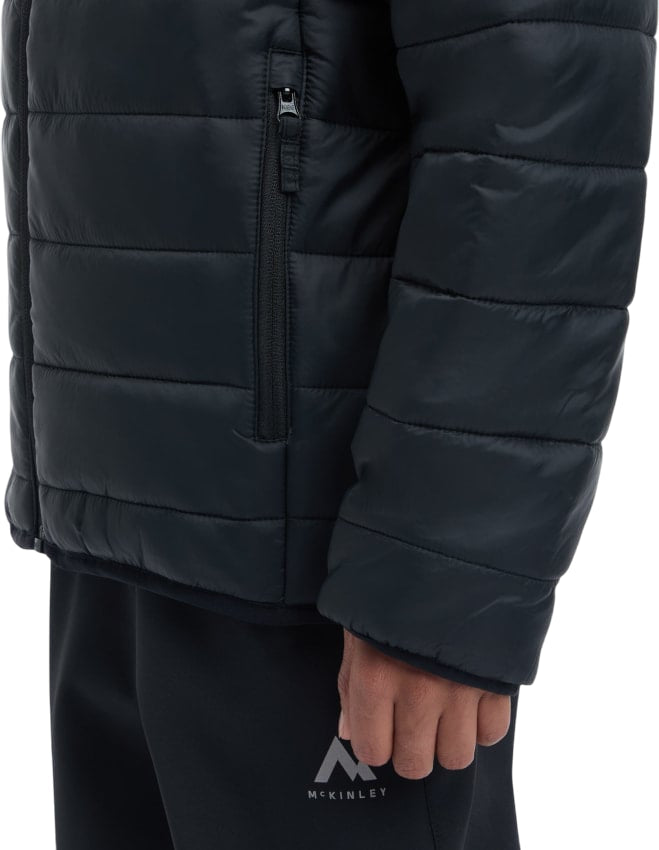 McKinley Piumino con Cappuccio da Ragazzo Alix 432360-057 Nero – Protezione Invernale, Comfort e Stile Outdoor
