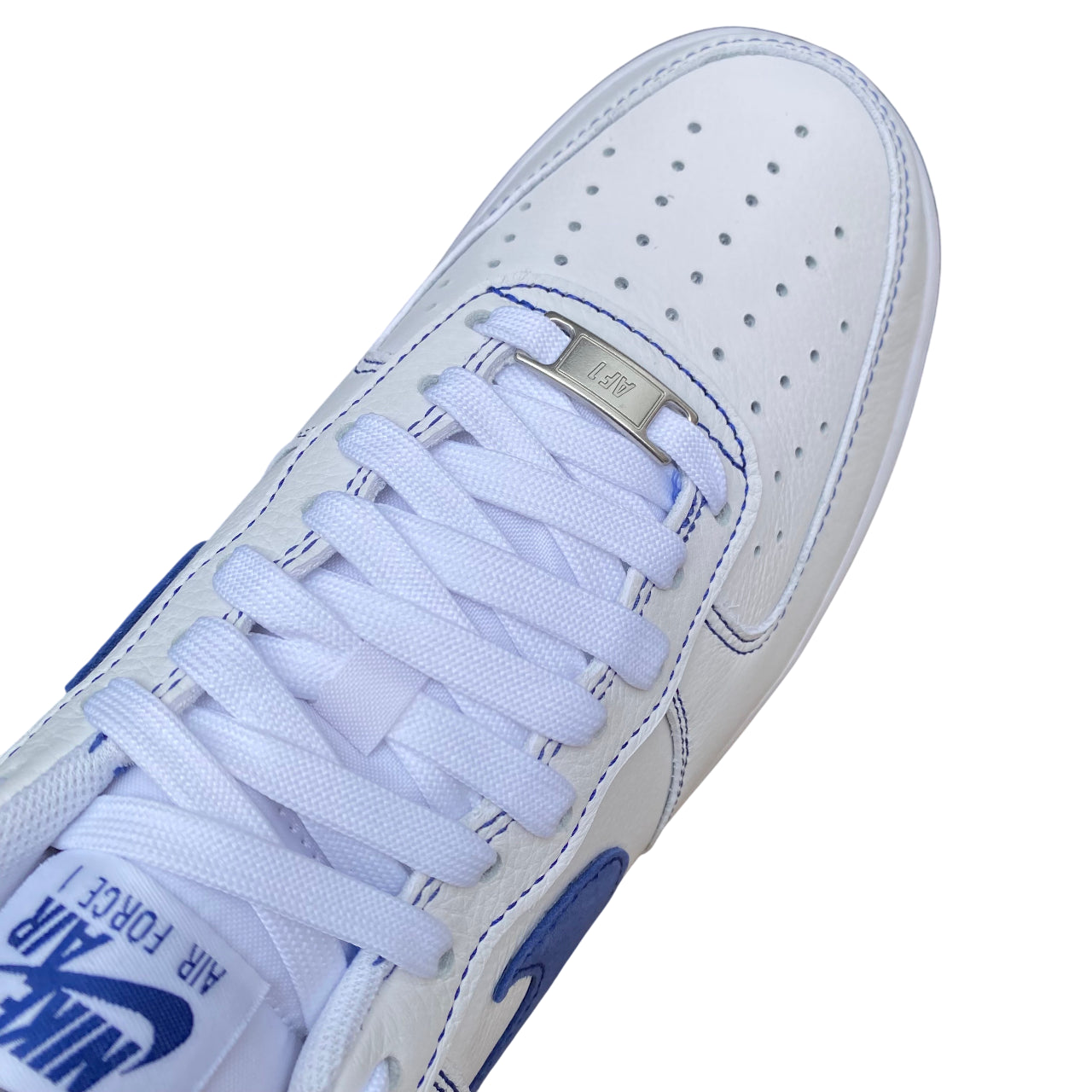 Nike HQ2037-100 Air Force 1 '07 LBV | Bianco Azzurro - Sneakers Iconiche particolare punta dall'alto