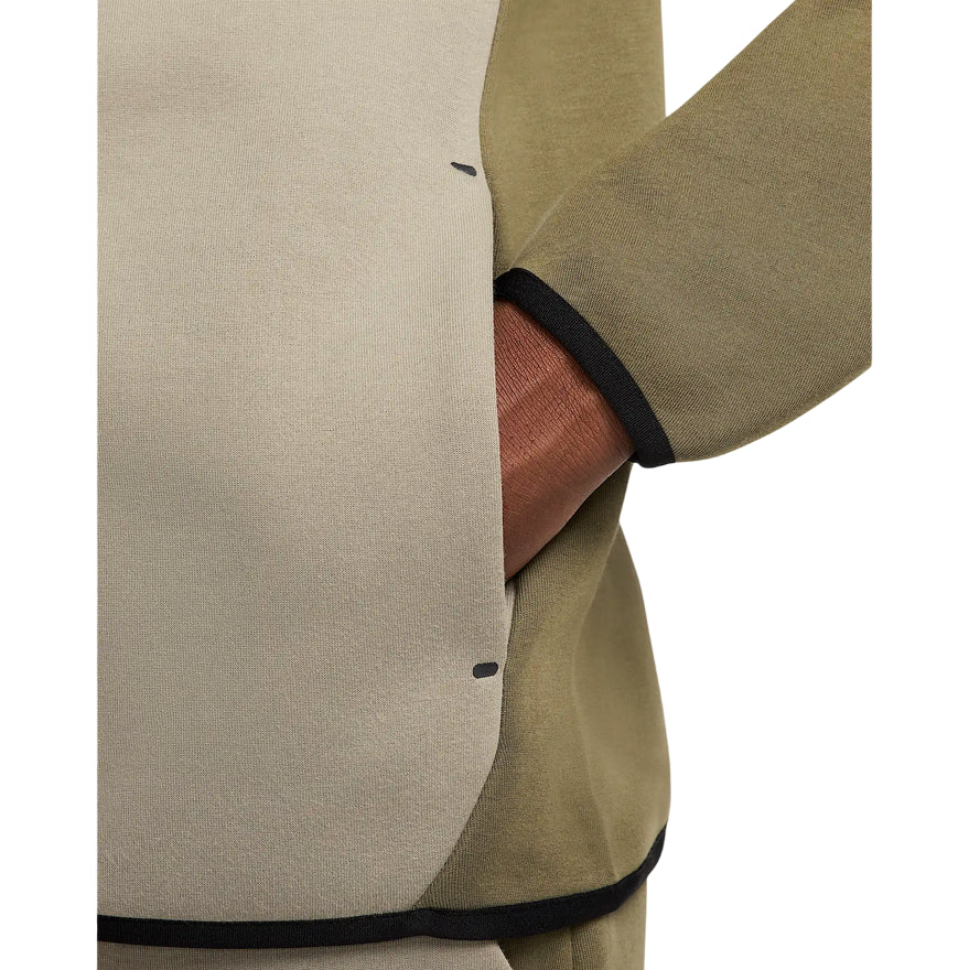 Nike Tech Giacca Uomo Windrunner HV0949-222 Verde