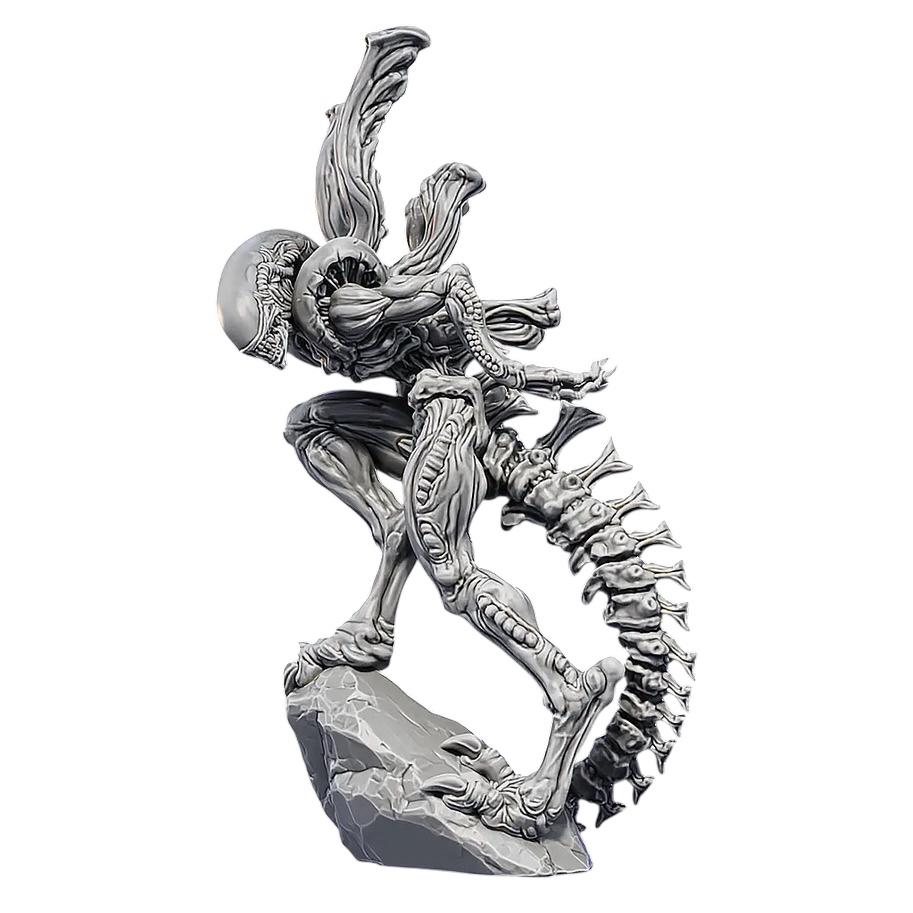 Statua Alien Xenomorph in Resina - Scultura Artigianale da Collezione 19x20cm