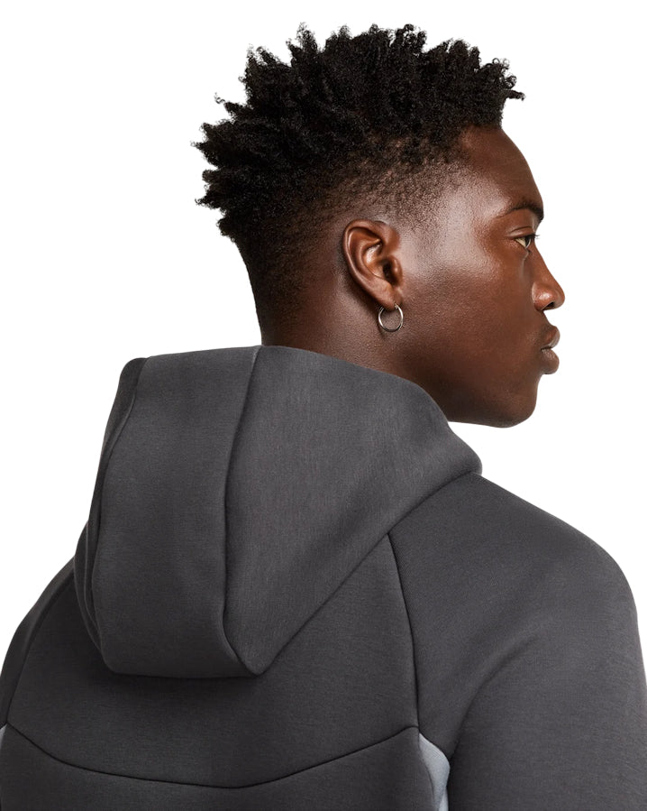 Nike Tech Giacca Uomo Windrunner HV0949-061 grigio